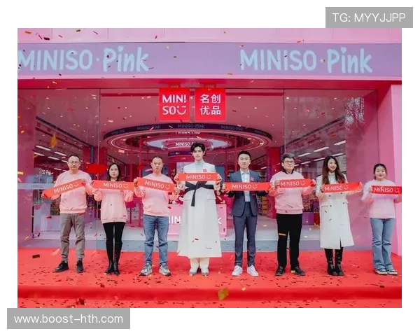 足球球星布偶打造独特魅力跨界合作引领潮流新风尚